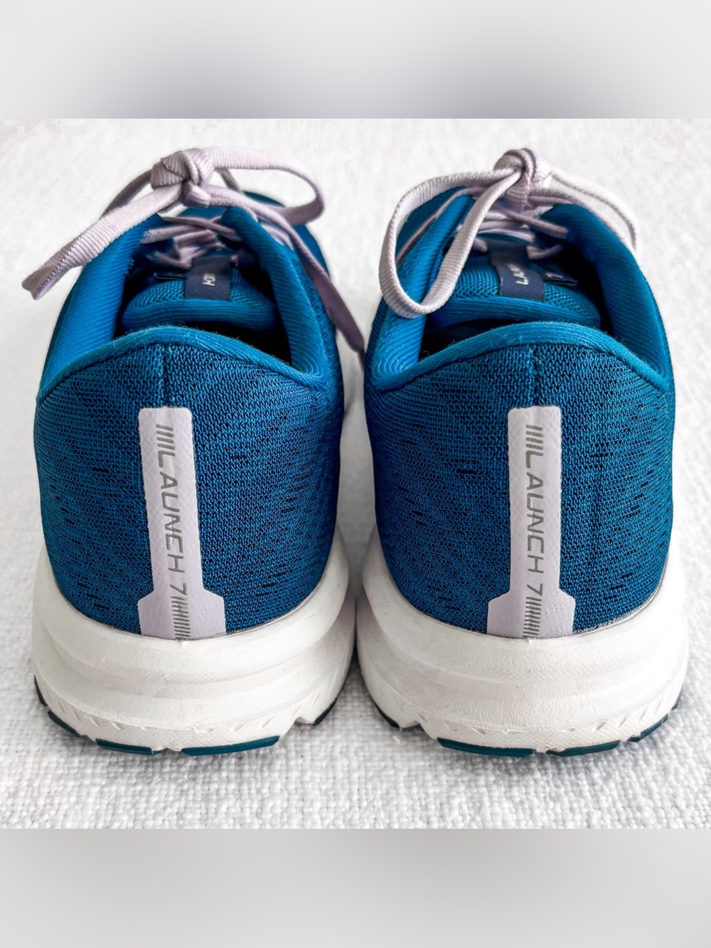 Brooks Launch 7 sneakers. - Picture 7 of 10